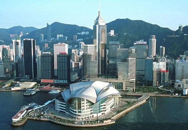 香港：璀璨的世界金融中心，一文了解香港金融中心的崛起之路、核心竞争力、面临挑战和未来发展